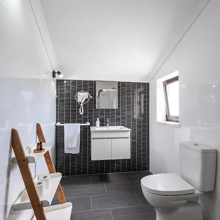 West Side 3* Peniche