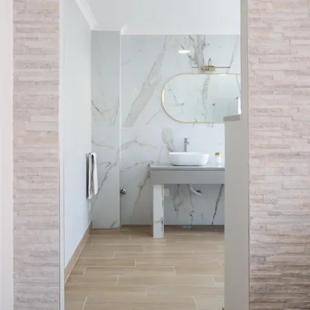 West Side ゲストハウス