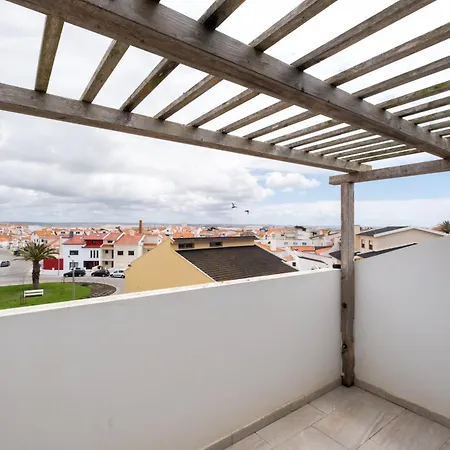 West Side ゲストハウス 3*