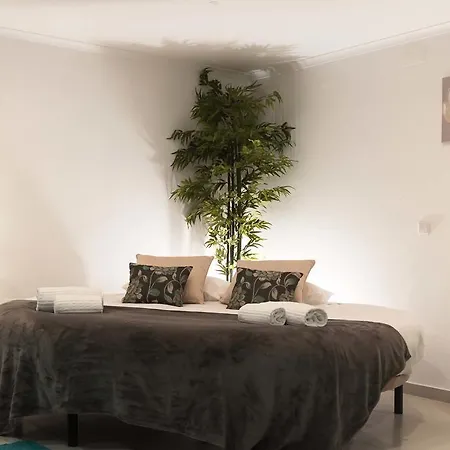 West Side ゲストハウス ペニシェ