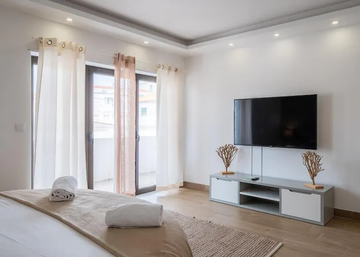 West Side 3* Пениши