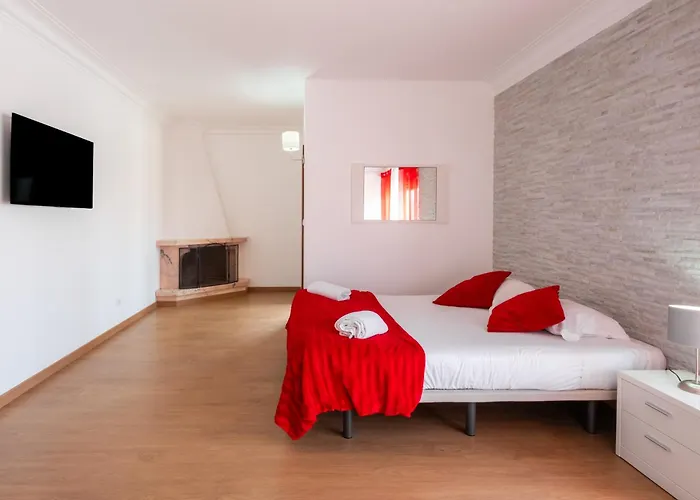 West Side Гостевой дом 3*