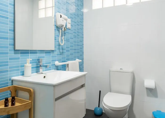 West Side Гостевой дом Пениши