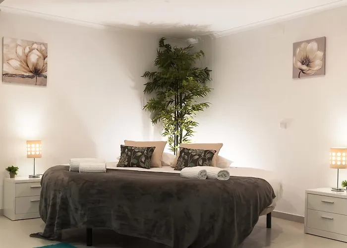 West Side Гостевой дом Пениши